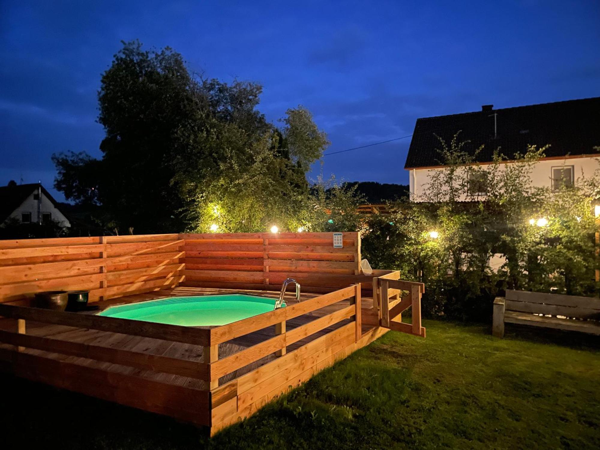 Ferienhaus Backesgarten Fuer 22 Personen Neichen 외부 사진